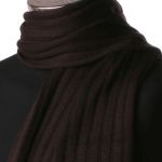 Echarpe marron � c�tes