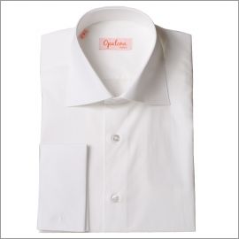 Chemise cintr�e blanche � poignets mousquetaires
