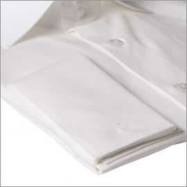 Chemise cintr�e blanche � poignets mousquetaires