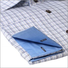 Chemise bleue � carreaux col int�rieur uni bleu