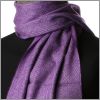 Echarpe en cachemire violette � chevrons