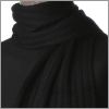 Echarpe noire � c�tes