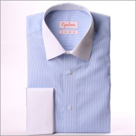 Wit en blauw gestreept shirt met witte kraag en manchetten